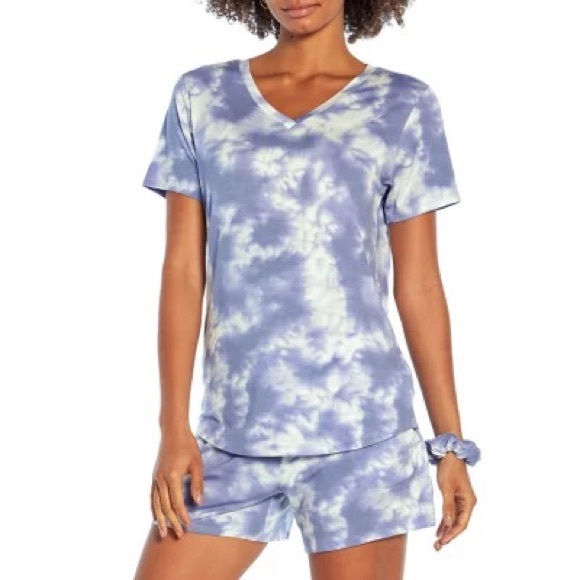 Wildfox 3 Piece Short Set - top, shorts, scrunchie - Picture 1 of 11